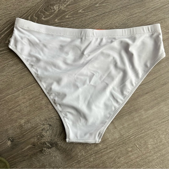 Veuve Clicquot White Bikini Bottoms and White Sarong - Picture 4 of 9